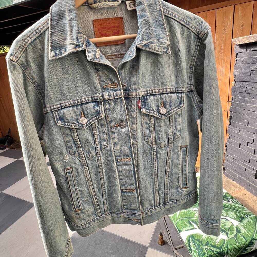LEVI'S Denim Ex-Boyfriend Jacket from Free People Size Small